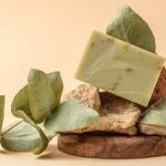 Sabonete Artesanal de Arruda: Proteção e Purificação para Corpo e Alma!