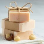 Sabonete Artesanal de Capim-limão: Frescor, Limpeza e Bem-Estar para o Seu Dia!